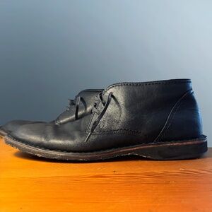 John Varvatos Black Leather Chukka